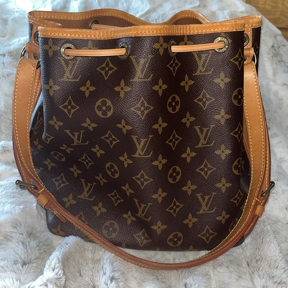 Limited time only PRICE DROP Authentic LV MM Noè comes with Dust bag and COA - Picture 9 of 15